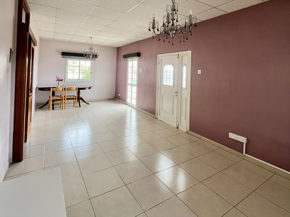 For Sale: Detached house, Latsia, Nicosia, Cyprus FC-63089 - #1