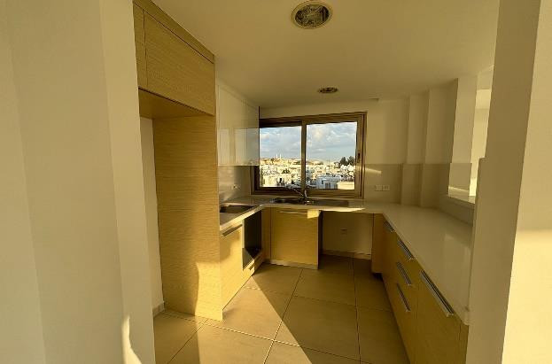 For Sale: Apartments, Kato Paphos, Paphos, Cyprus FC-63565 - #4