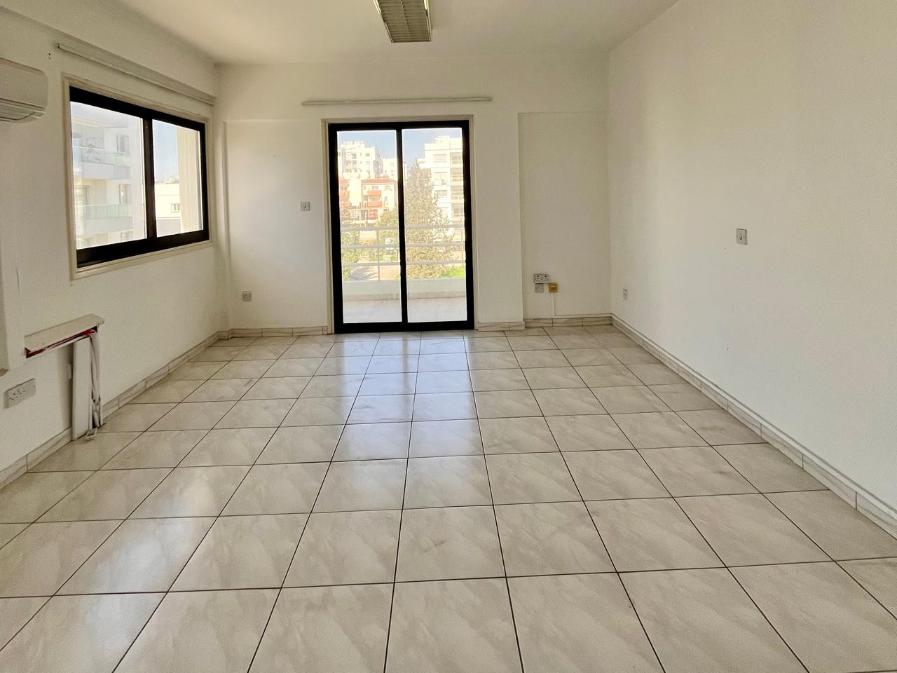 For Rent: Building, Strovolos, Nicosia, Cyprus FC-63601 - #1