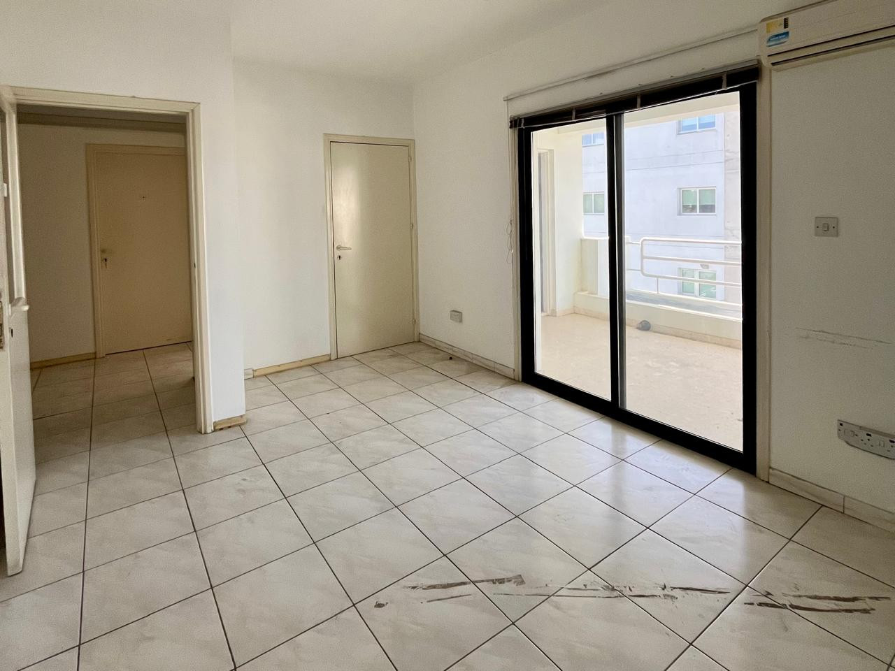 For Rent: Building, Strovolos, Nicosia, Cyprus FC-63601 - #12