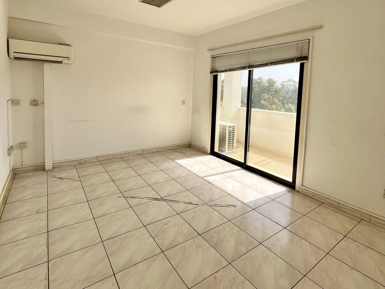 For Rent: Building, Strovolos, Nicosia, Cyprus FC-63601 - #13