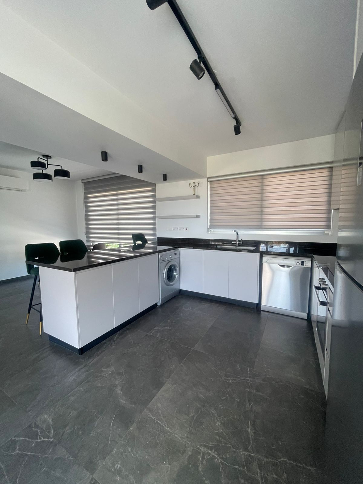 For Rent: Apartments, Mesa Geitonia, Limassol, Cyprus FC-63759 - #12