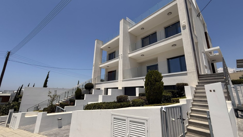 For Rent: Semi detached house, Agios Tychonas, Limassol, Cyprus FC-64095 - #1 For Rent: Semi detached house, Agios Tychonas, Limassol, Cyprus FC-64095 - #1
