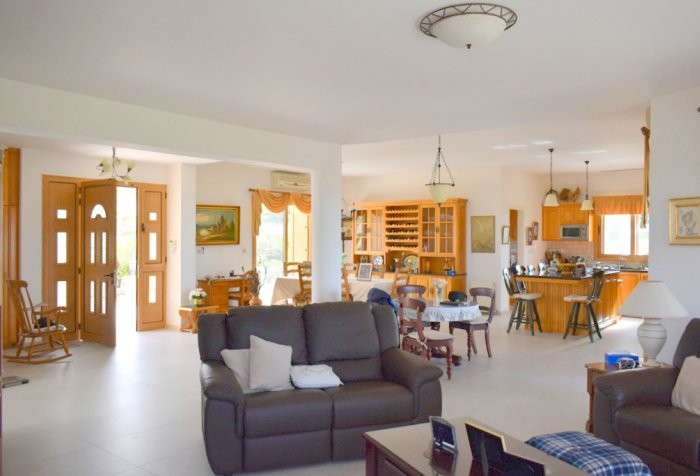 For Sale: Detached house, Sea Caves Pegeia, Paphos, Cyprus FC-64212 - #4 For Sale: Detached house, Sea Caves Pegeia, Paphos, Cyprus FC-64212 - #4