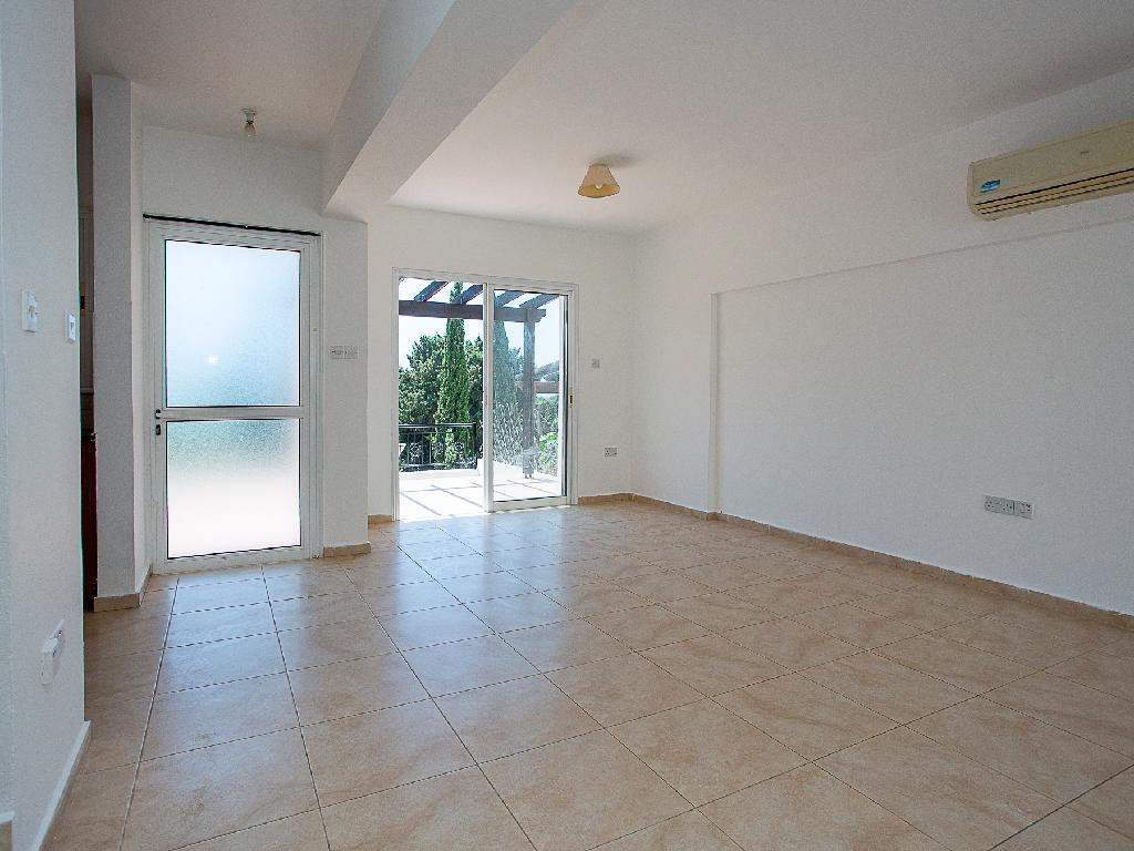 For Sale: Maisonette (Townhouse), Chlorakas, Paphos, Cyprus FC-64226 - #6 For Sale: Maisonette (Townhouse), Chlorakas, Paphos, Cyprus FC-64226 - #6