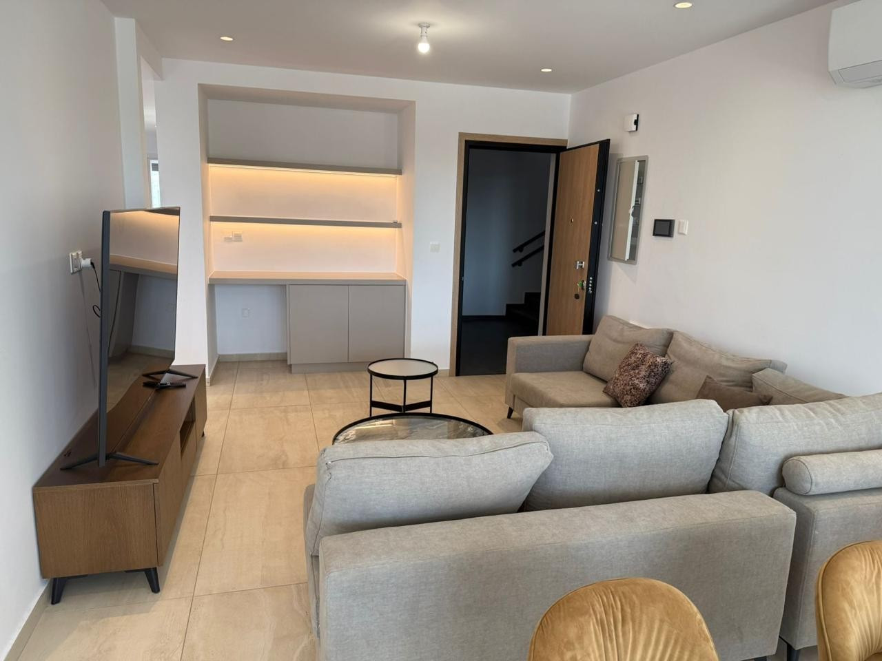 For Rent: Penthouse, Agios Georgios, Limassol, Cyprus FC-64353 - #2 For Rent: Penthouse, Agios Georgios, Limassol, Cyprus FC-64353 - #2