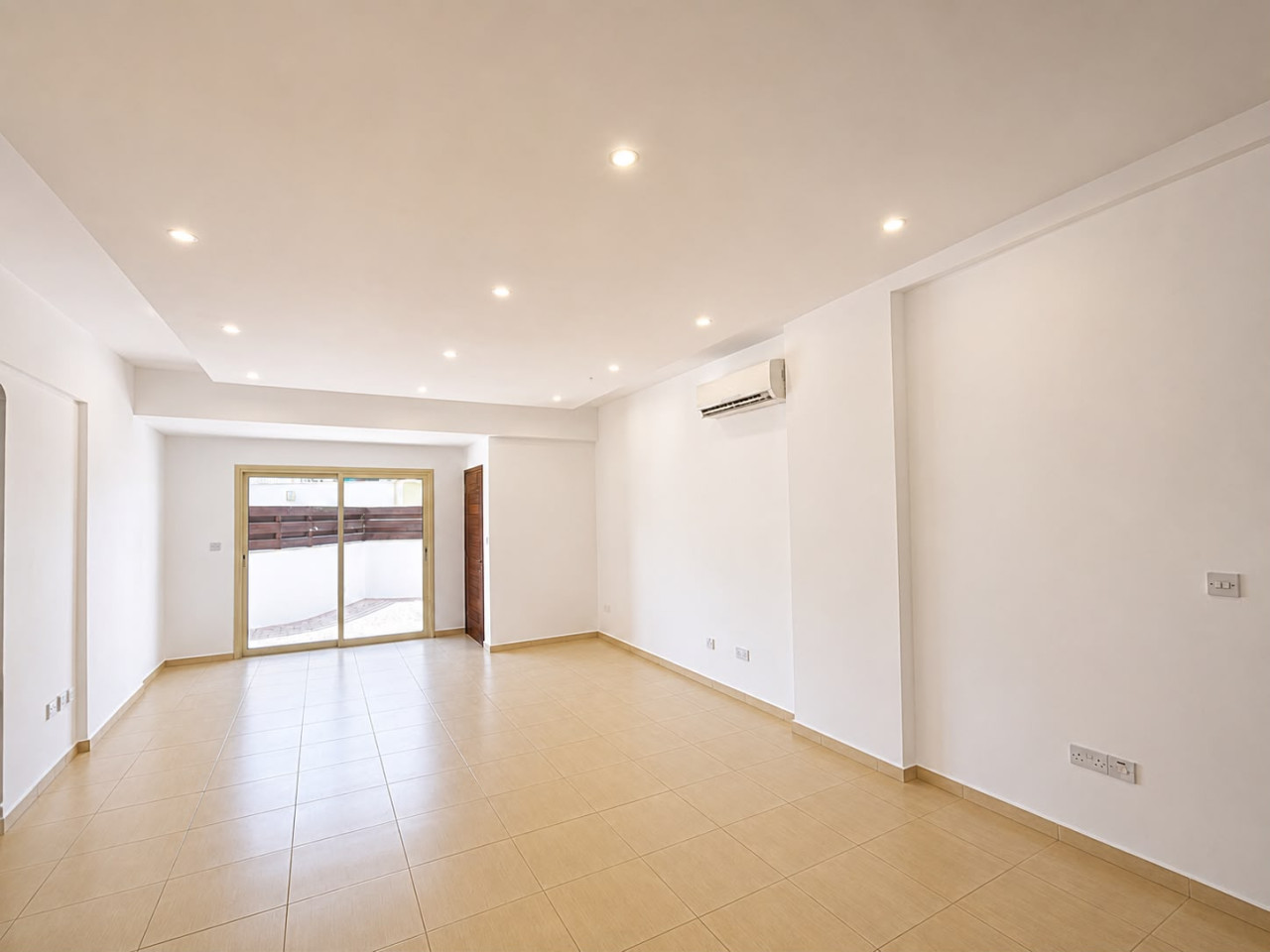 For Sale: Apartments, Pyrgos, Limassol, Cyprus FC-65031 - #3